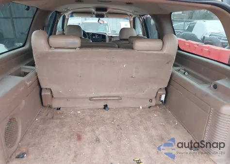 2000 GMC Yukon Xl 1500 Slt из США, поврежденный, VIN 3GKFK16T1YG146205